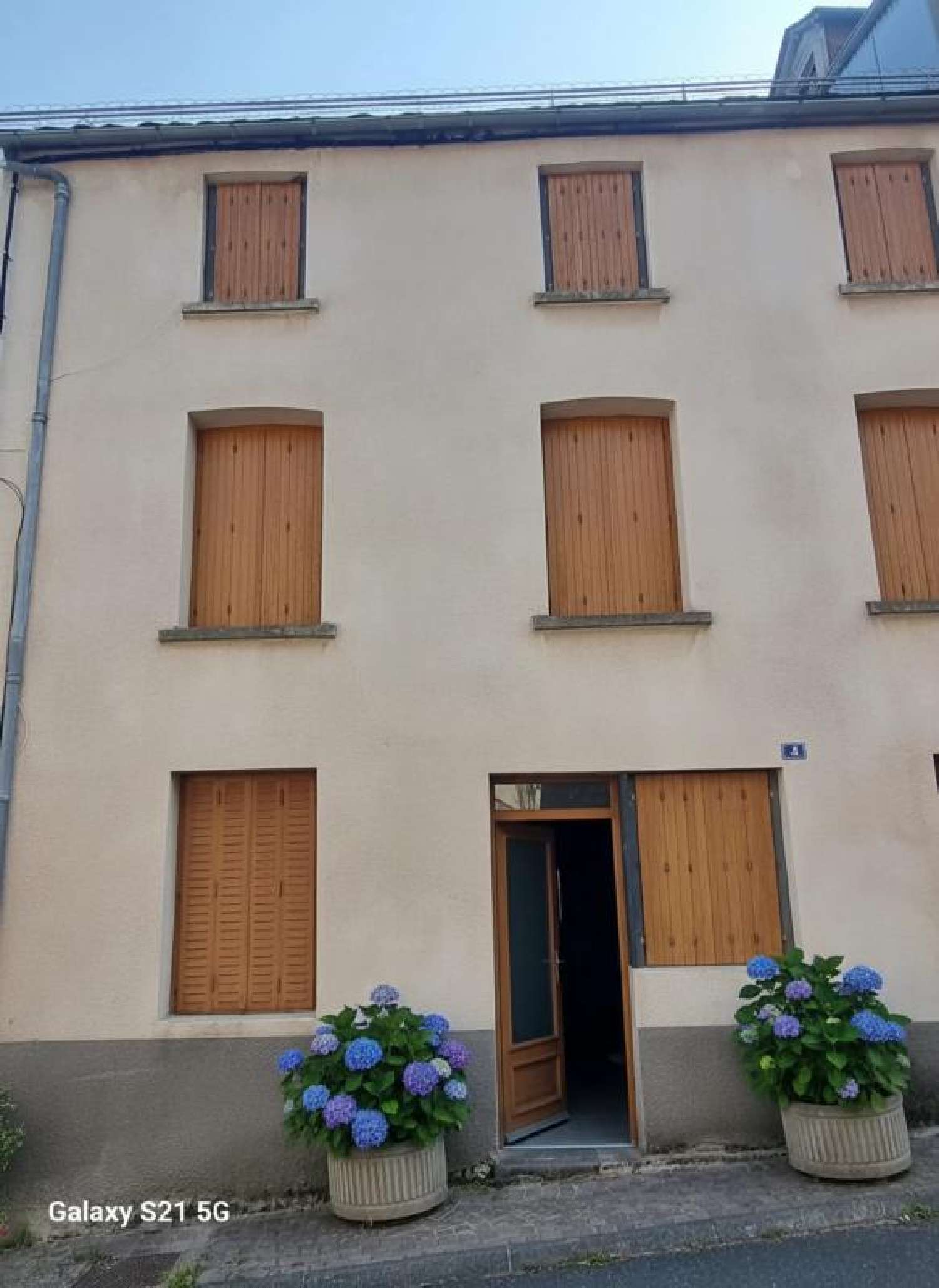  for sale house Tauves Puy-de-Dôme 1