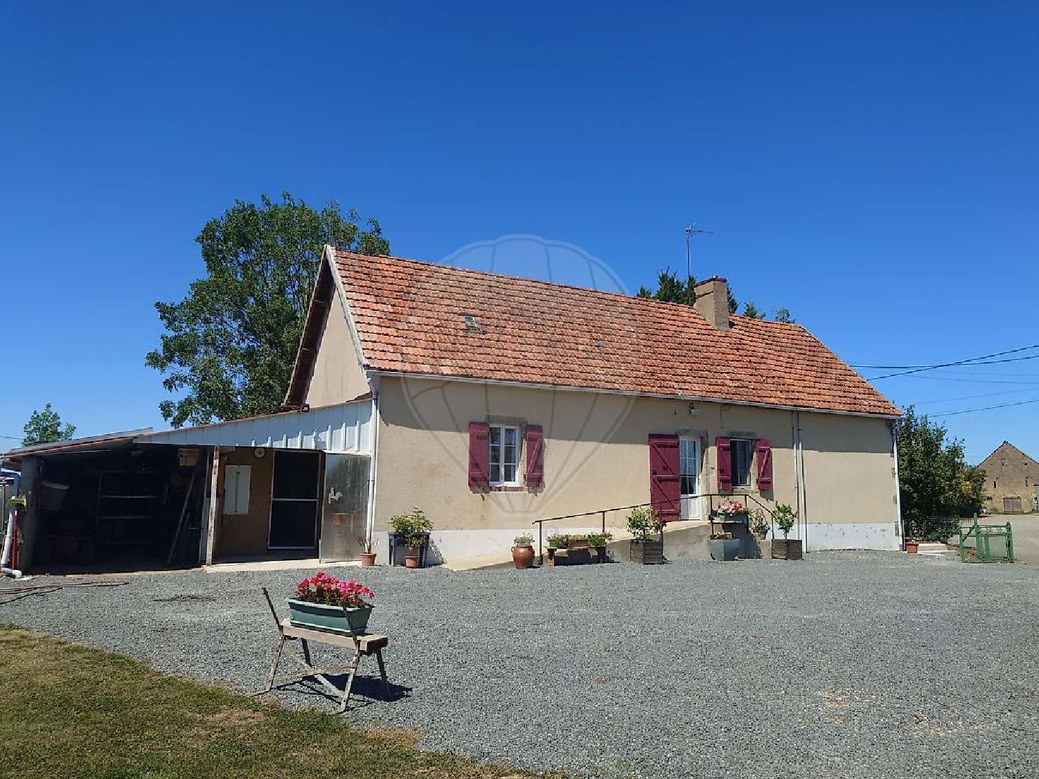  te koop huis Ternant Nièvre 1