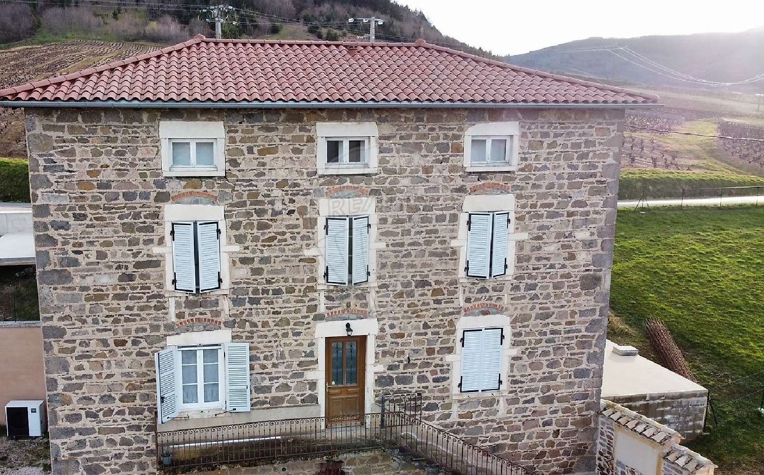  te koop huis Vaux-en-Beaujolais Rhône 3
