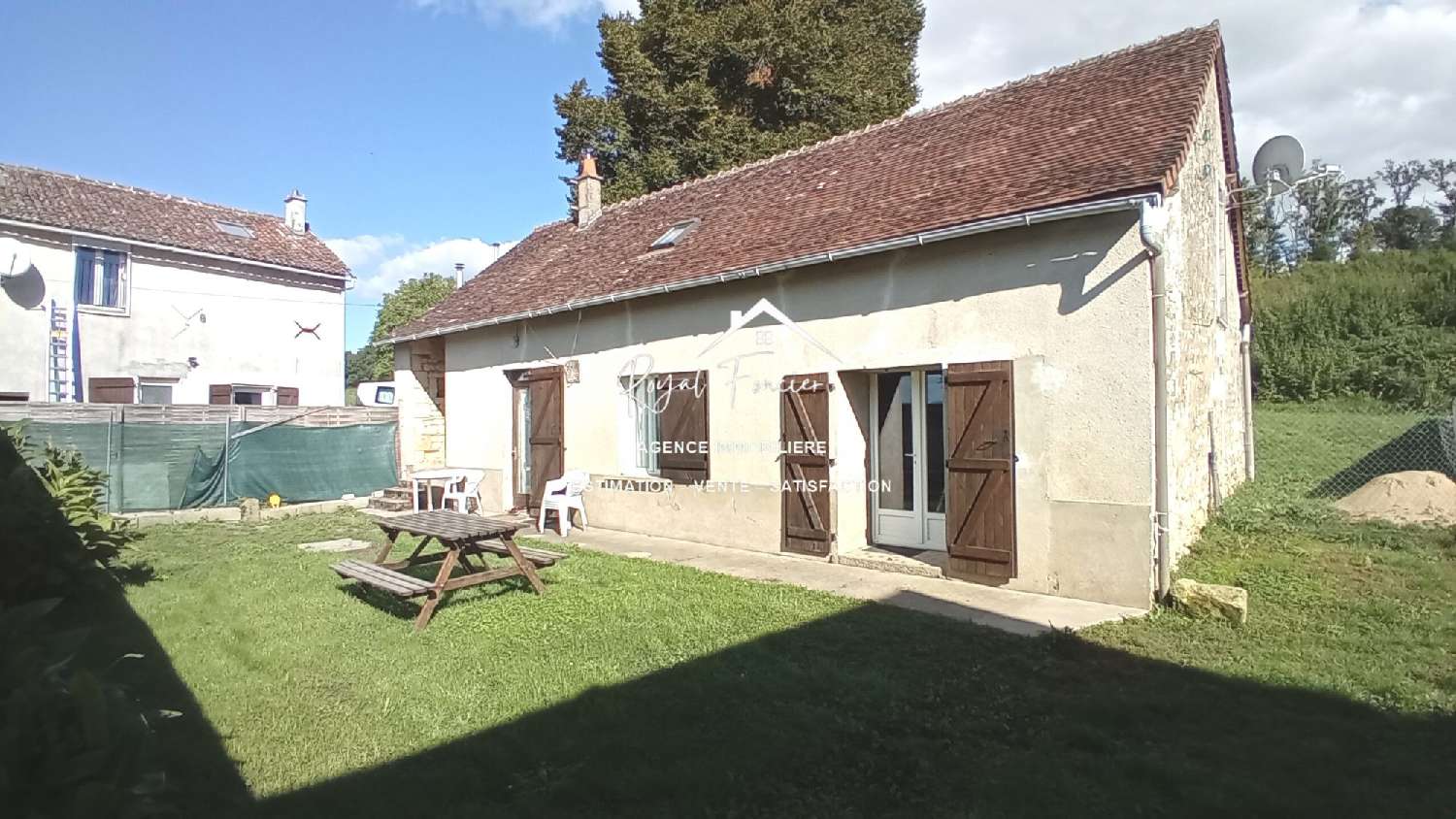  te koop huis Vellèches Vienne 1