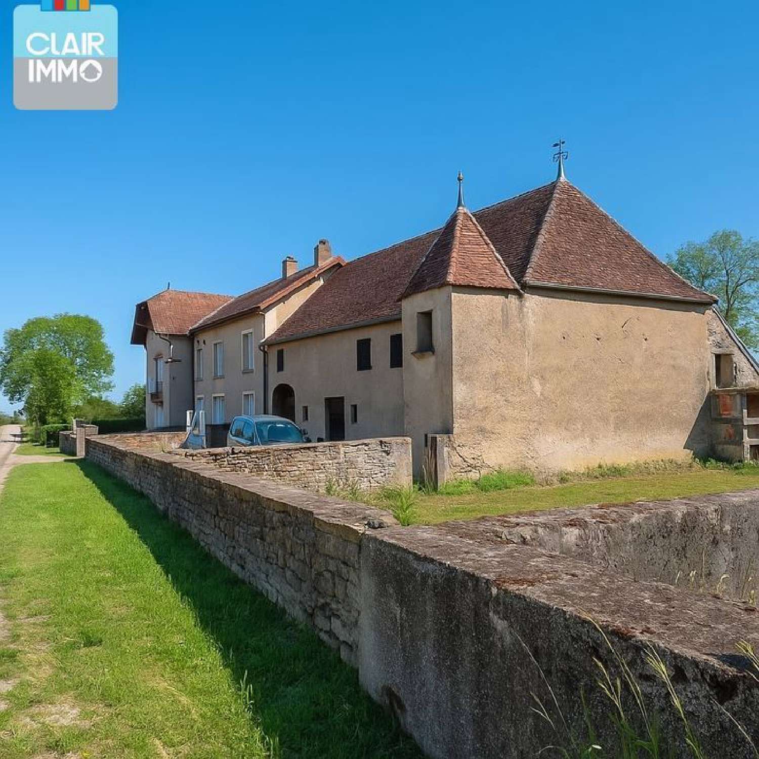  for sale house Vendenesse-lès-Charolles Saône-et-Loire 1