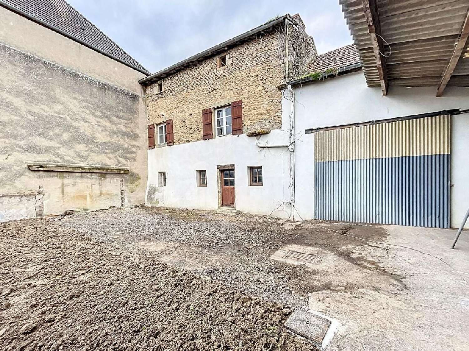  for sale house Verzé Saône-et-Loire 1