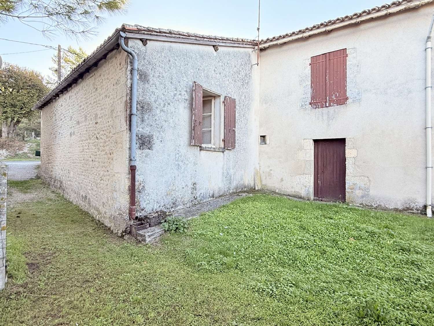  à vendre maison Villebois-Lavalette Charente 2