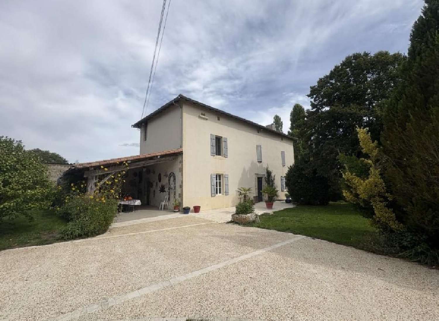  for sale house Villefagnan Charente 1