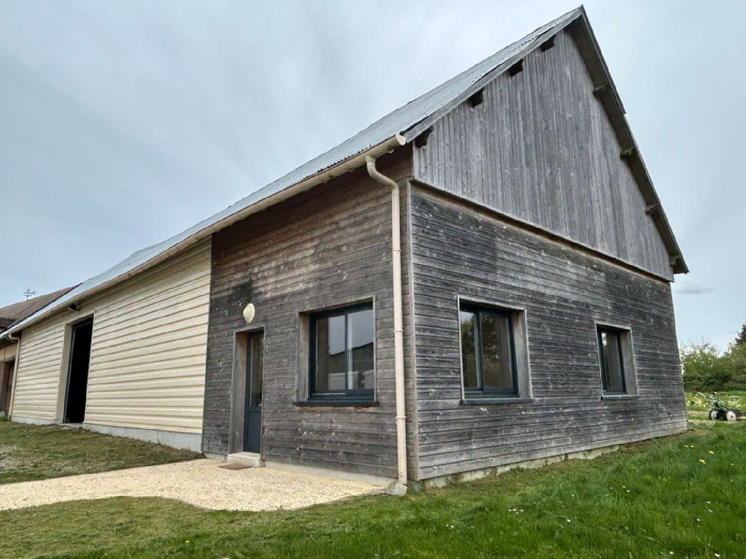  te koop kantoor Aillant-sur-Milleron Loiret 1