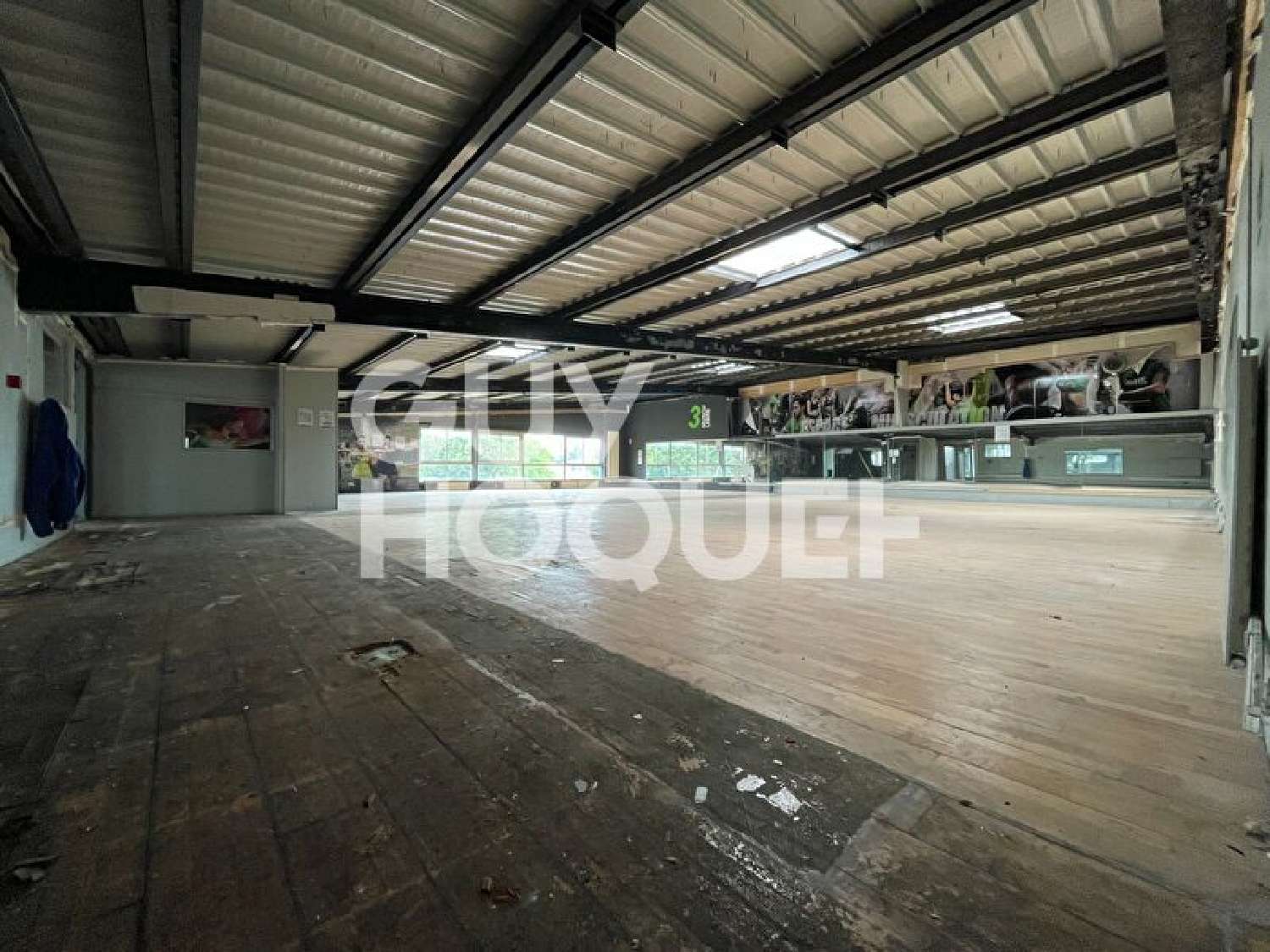  for sale office Brétigny-sur-Orge Essonne 1
