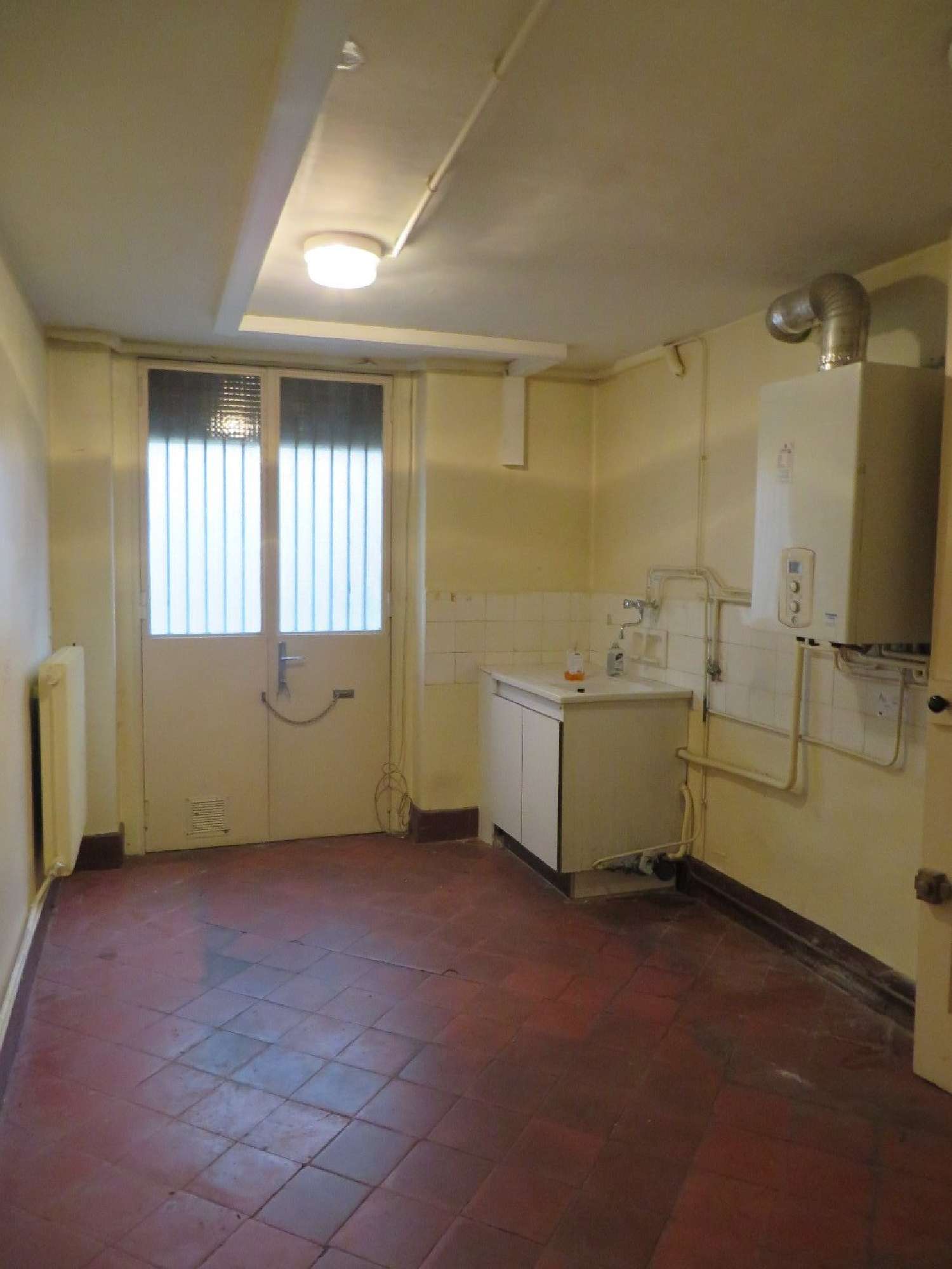  for sale office Lyon 7e Arrondissement Rhône 3
