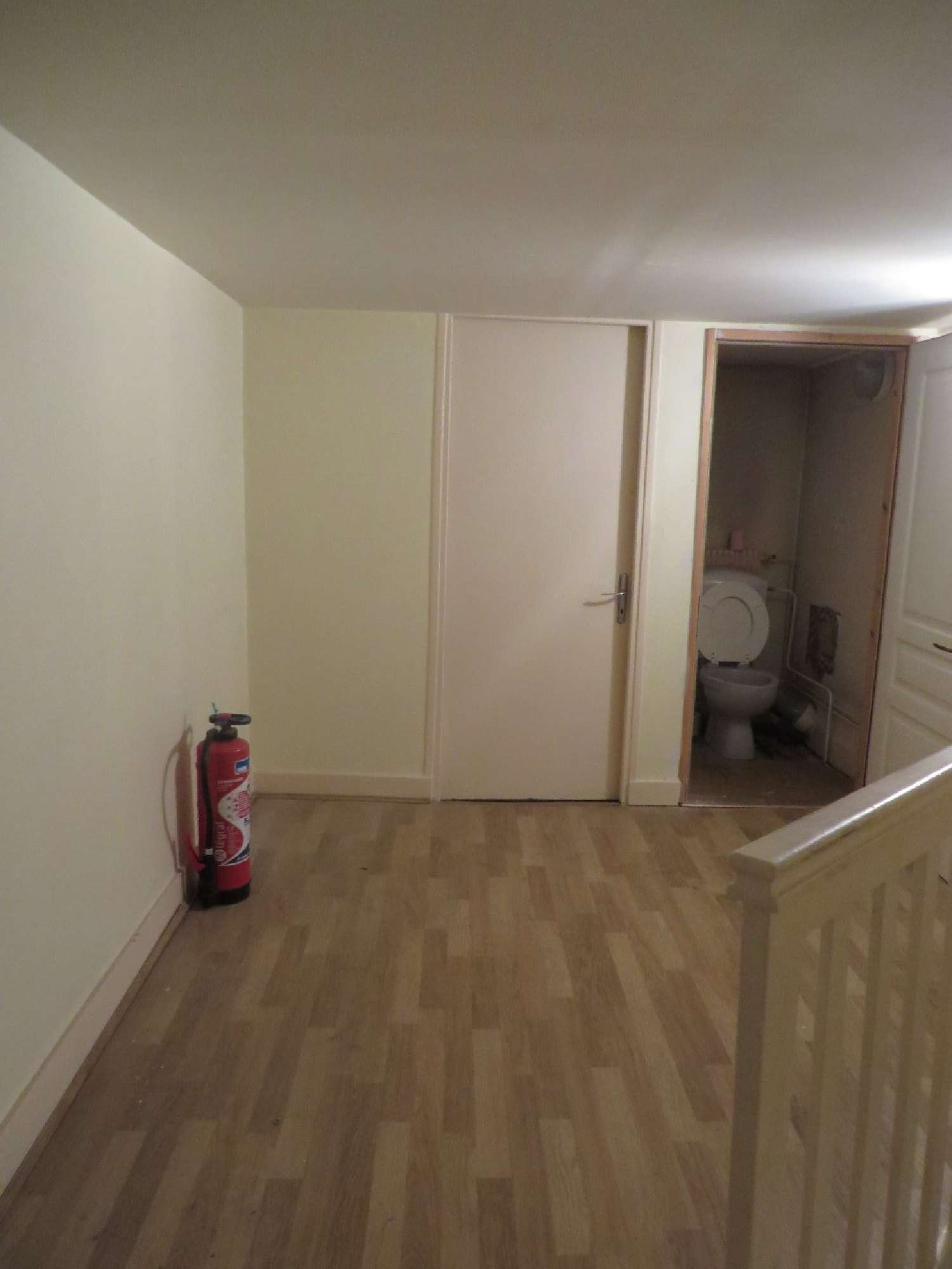  for sale office Lyon 7e Arrondissement Rhône 4