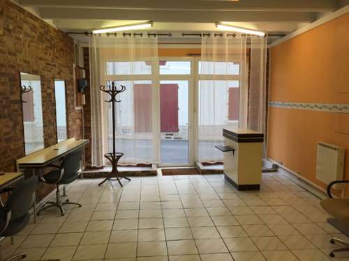 Saint-Laurent-de-Céris Charente office foto 7153186