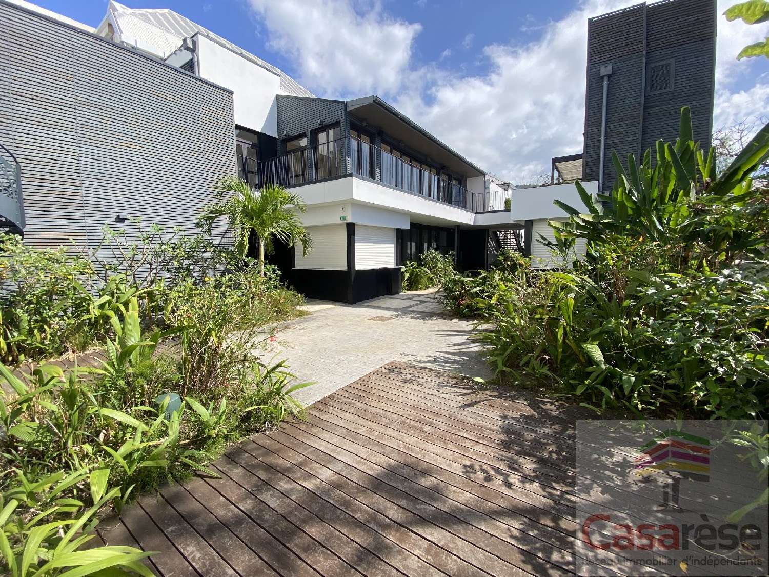  for sale office Saint-Marc Cantal 1