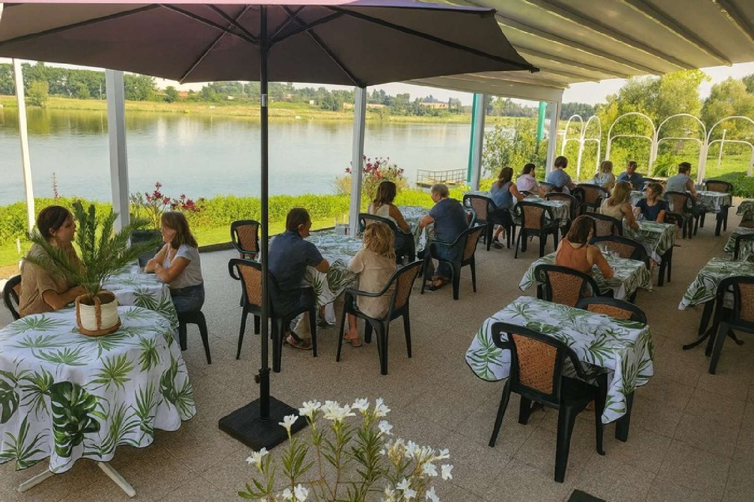  te koop restaurant Asnières-sur-Saône Ain 2