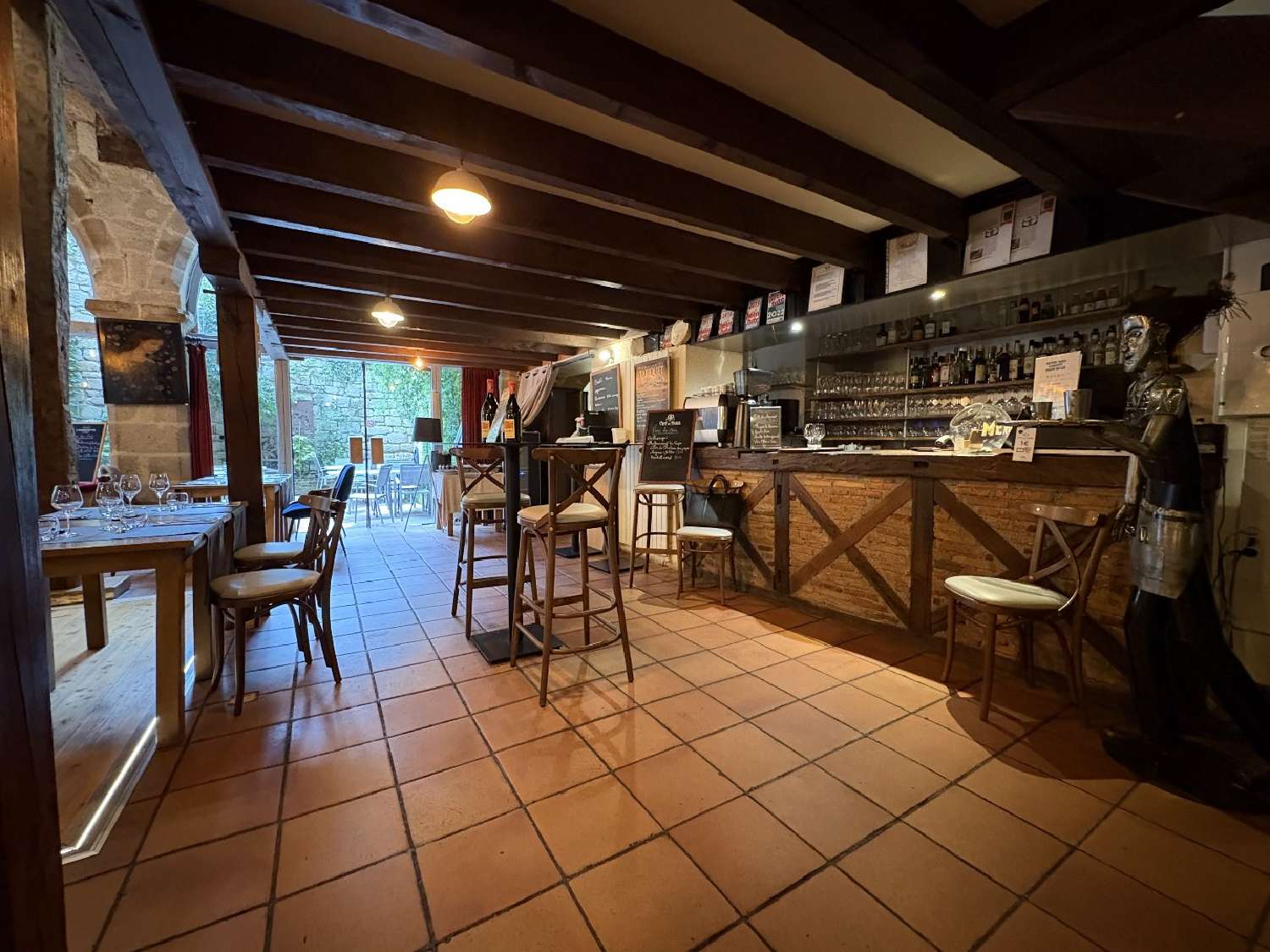  for sale restaurant Figeac Lot 3