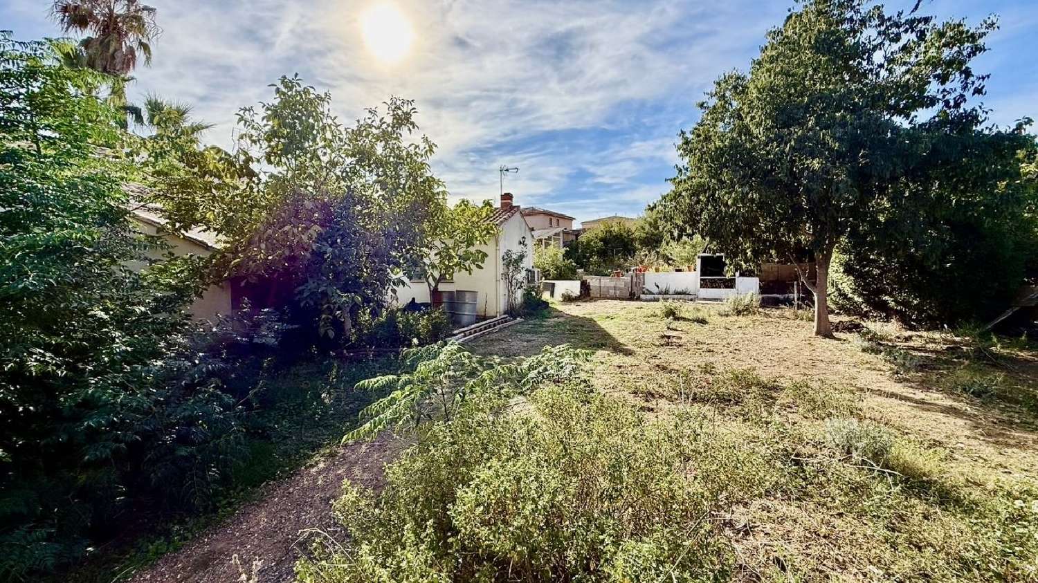  te koop terrein Bessan Hérault 2