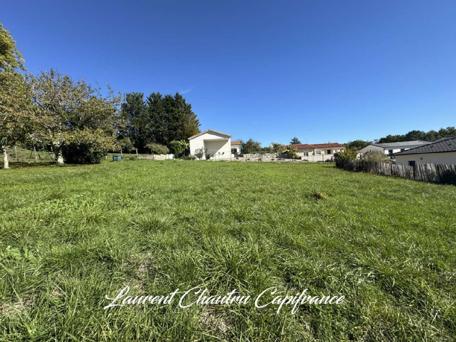  te koop terrein Champcevinel Dordogne 2