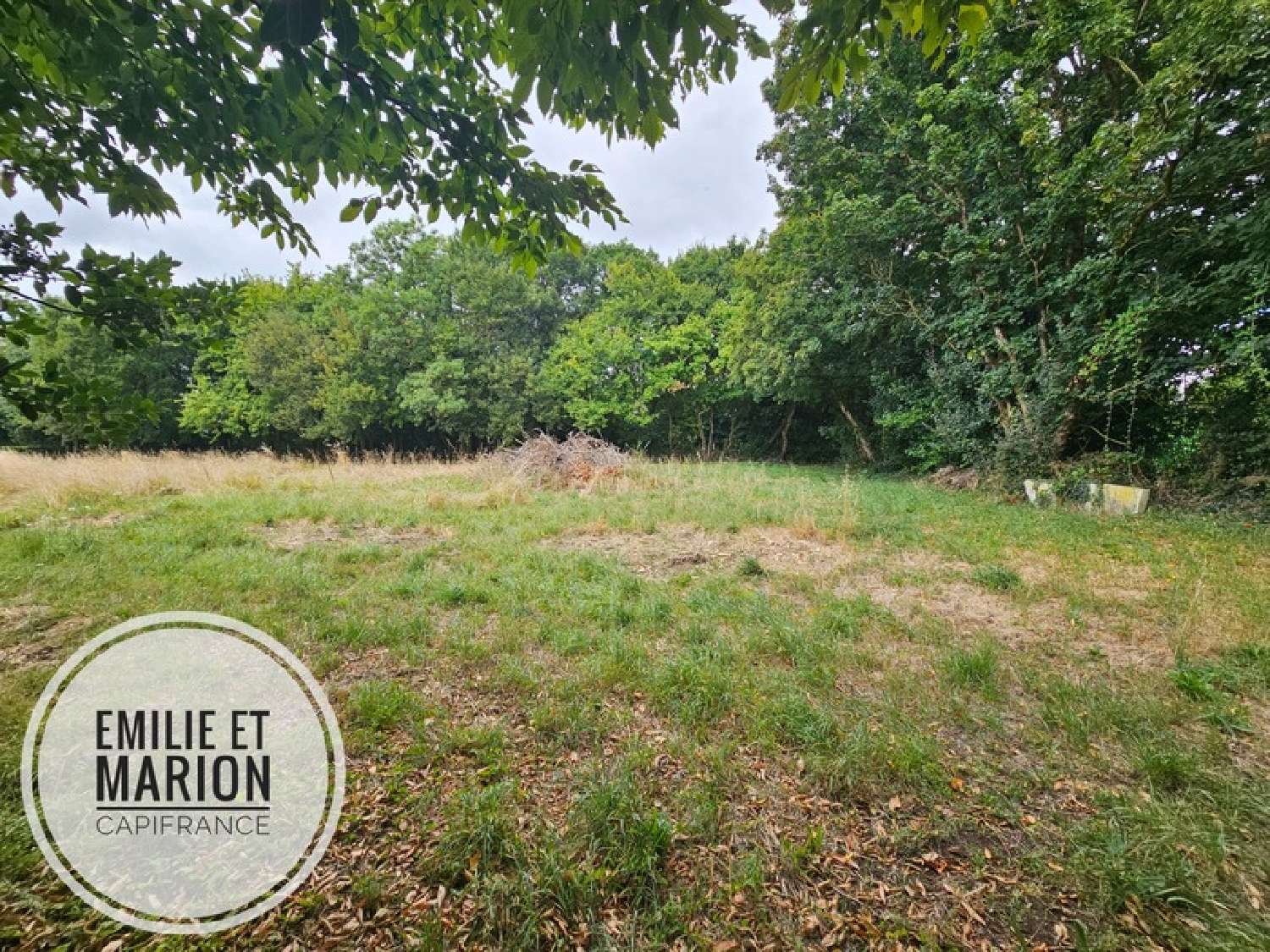  te koop terrein Genouillé Charente-Maritime 1