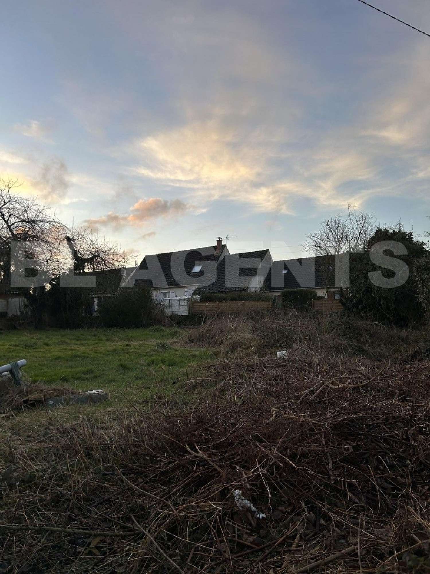  te koop terrein La Ferté-sous-Jouarre Seine-et-Marne 1