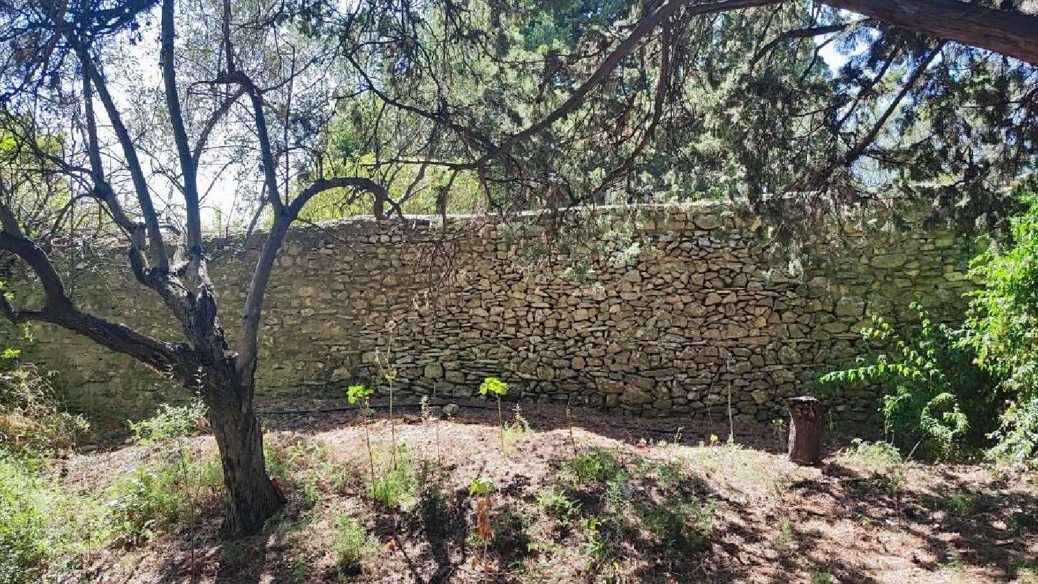  for sale terrain Nîmes Gard 2