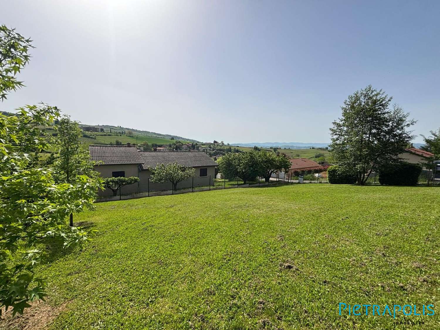  te koop terrein Oingt Rhône 2