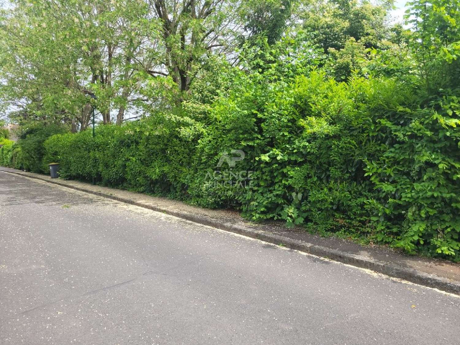 te koop terrein Montainville Yvelines 1