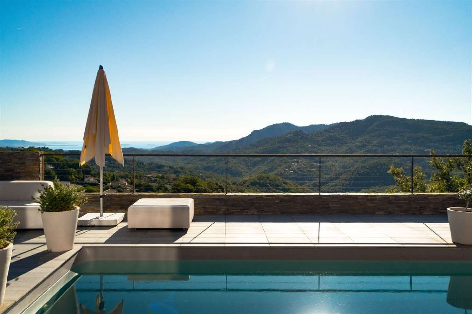  te koop villa Bagnols-en-Forêt Var 8