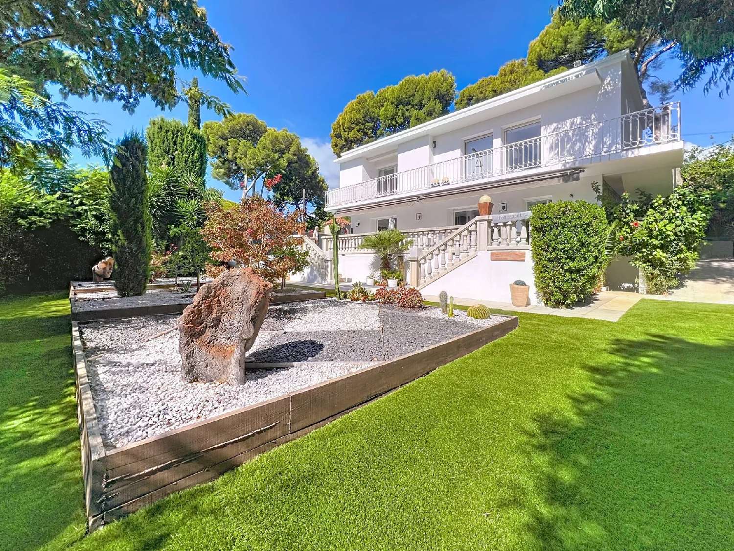  à vendre villa Juan-les-Pins Alpes-Maritimes 1