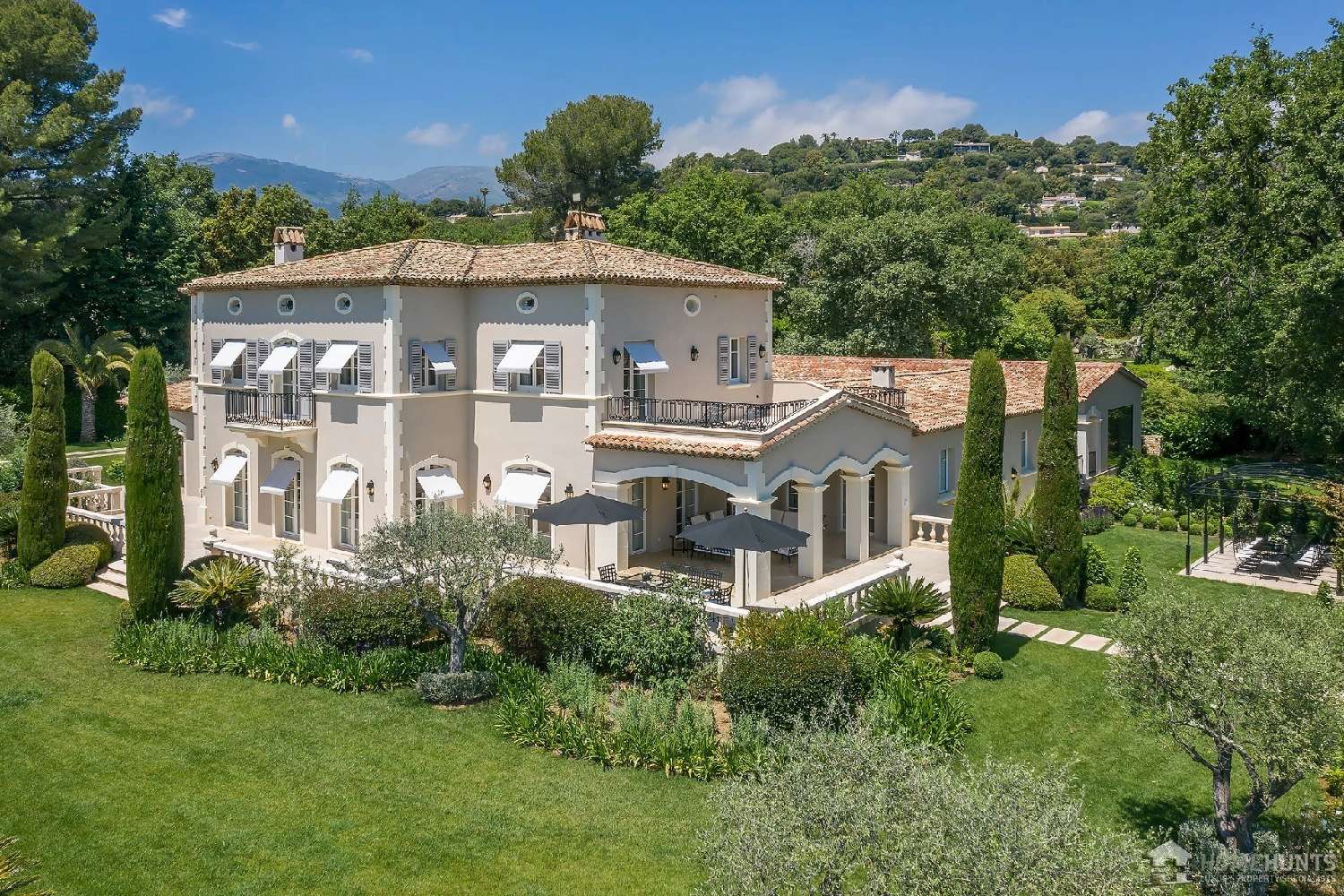  te koop villa La Colle-sur-Loup Alpes-Maritimes 5