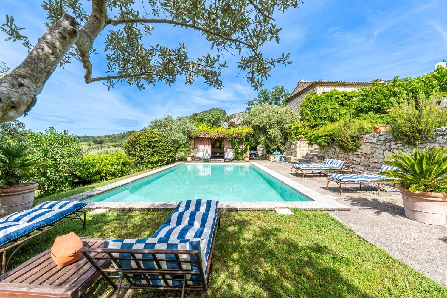  en venta villa Lourmarin Vaucluse 1