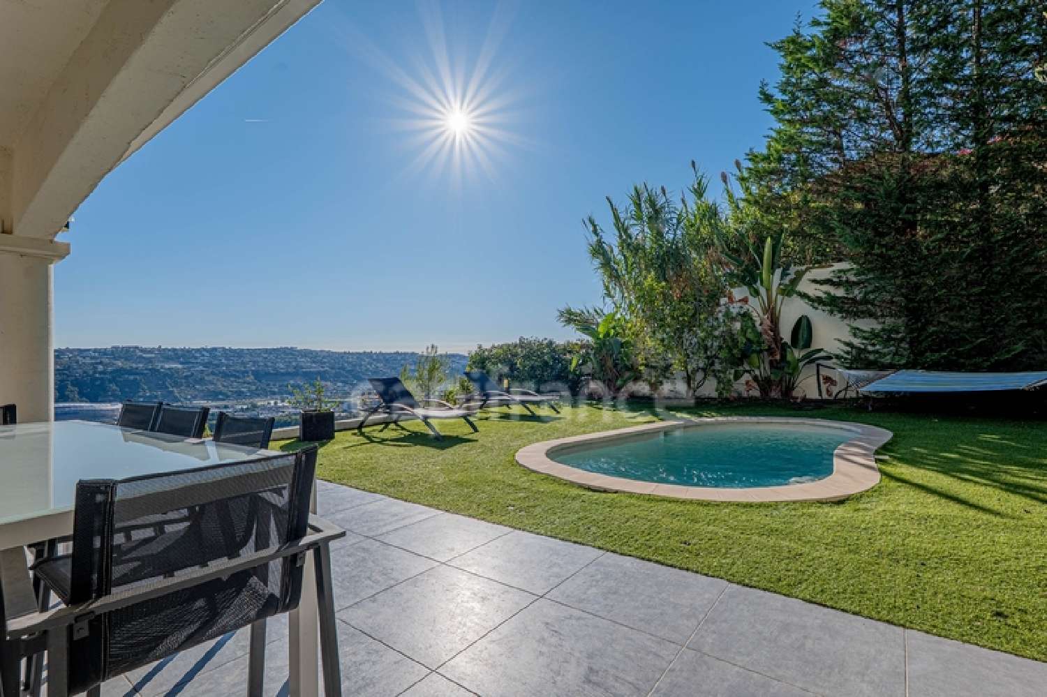  te koop villa Saint-Laurent-du-Var Alpes-Maritimes 2