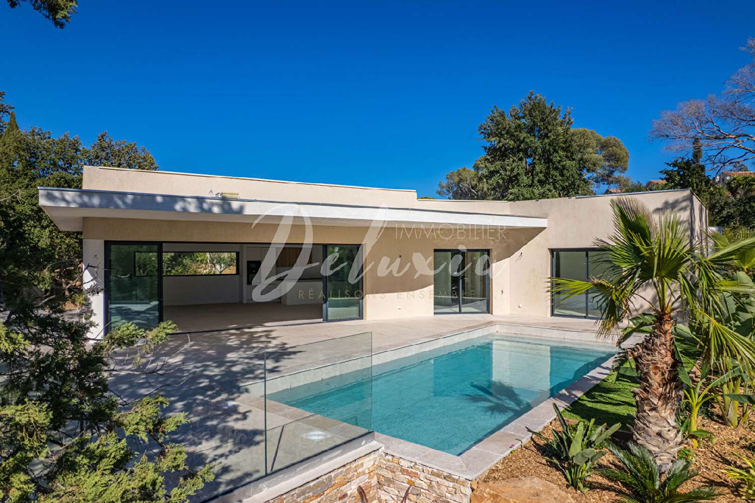  à vendre villa Saint-Raphaël Var 1