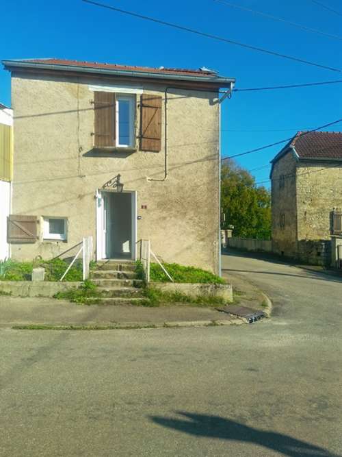 Bétoncourt-les-Ménétriers Haute-Saône dorpshuis foto 7147856