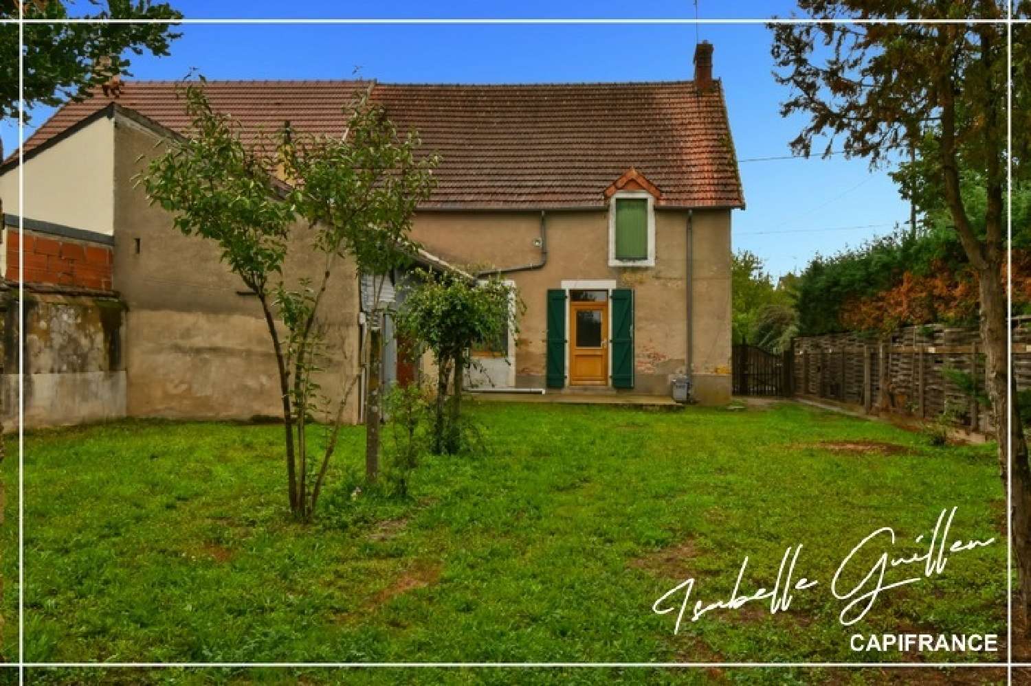  for sale village house Châteaumeillant Cher 2