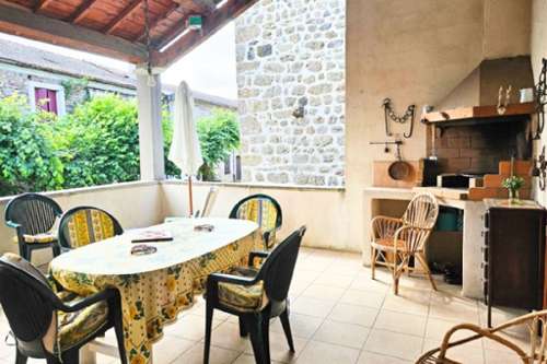 Cheylard-l'Évêque Lozère village house foto 7157414