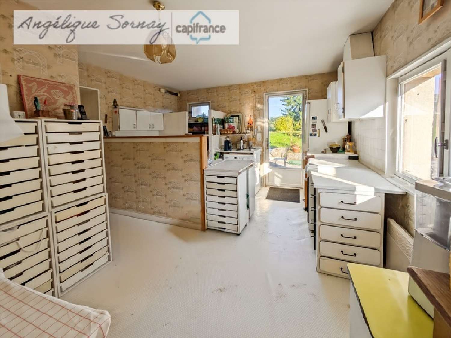  te koop dorpshuis Geruge Jura 8