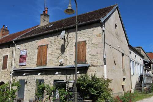 Gissey-sur-Ouche Côte-d'Or dorpshuis foto 7150233