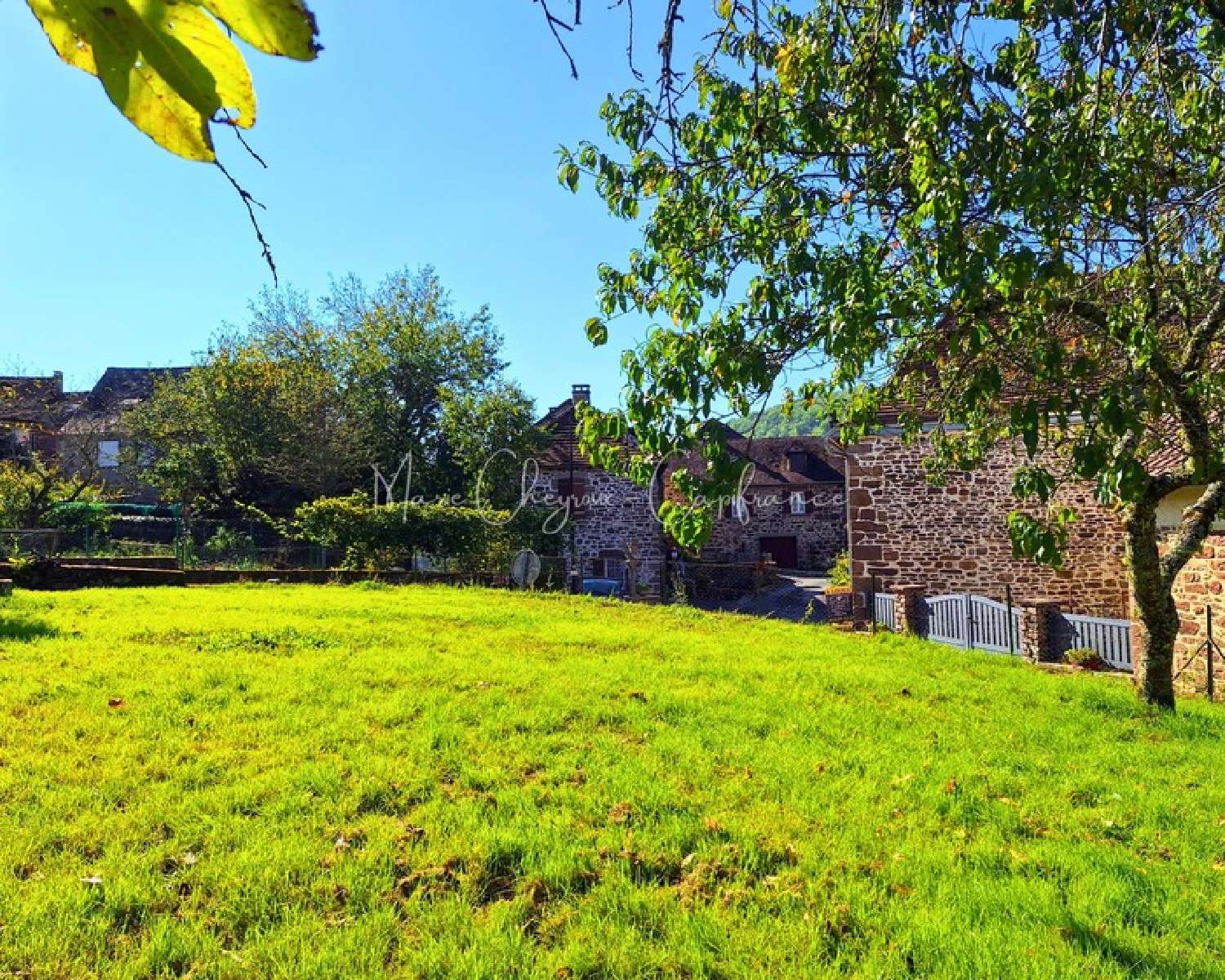  te koop dorpshuis Le Pescher Corrèze 3