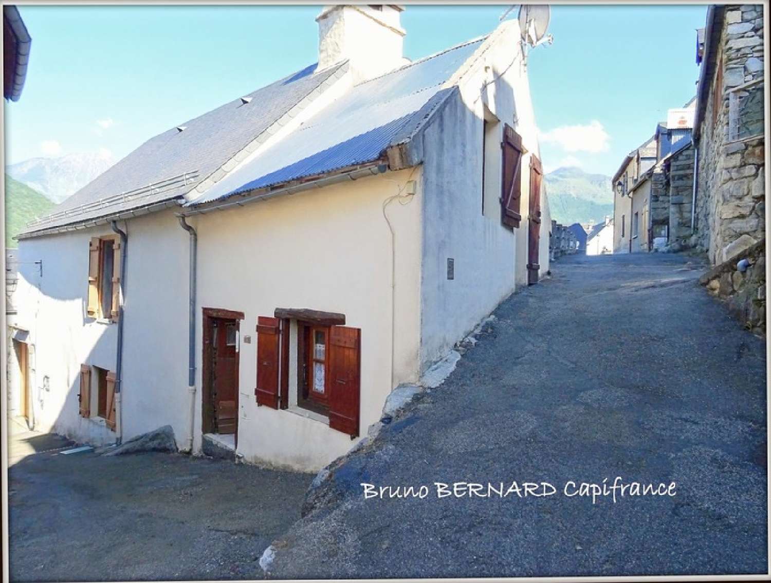  à vendre maison de village Luz-Saint-Sauveur Hautes-Pyrénées 2