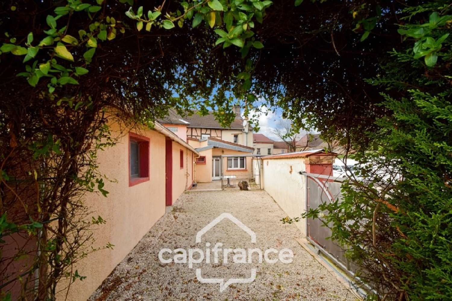  en venta casa de pueblo Saint-Germain-du-Bois Saône-et-Loire 8