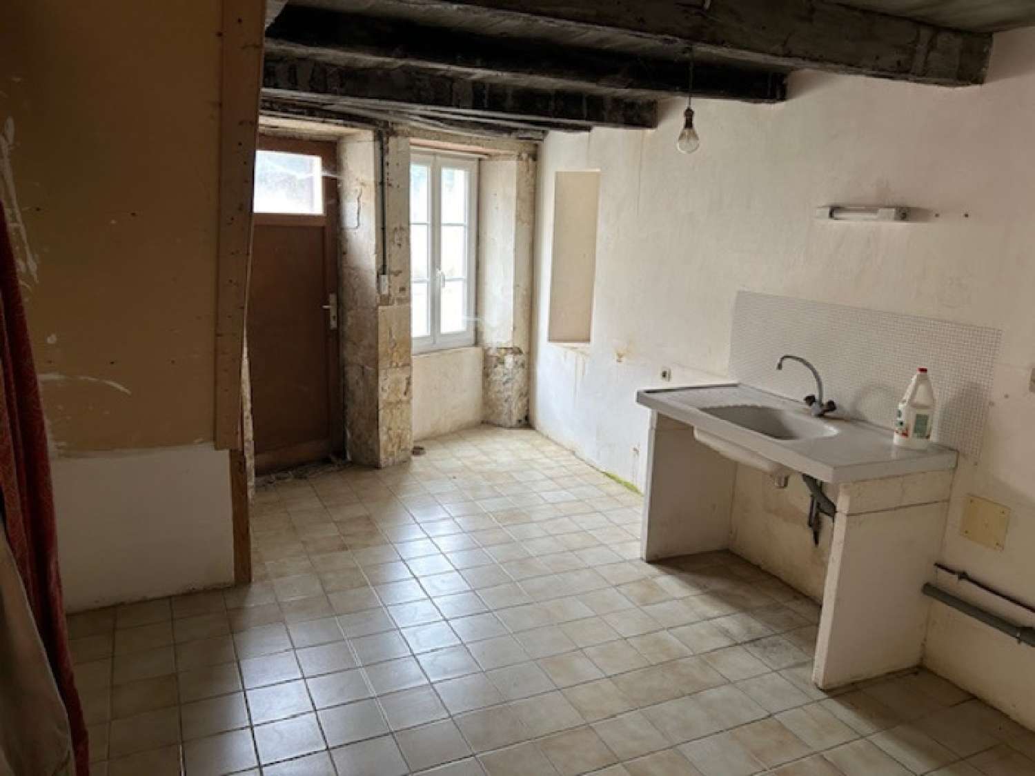 à vendre maison de village Sanxay Vienne 5