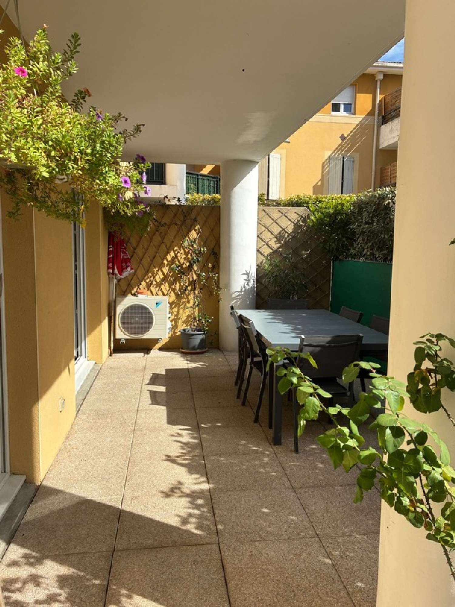 for sale apartment Aubagne Bouches-du-Rhône 4