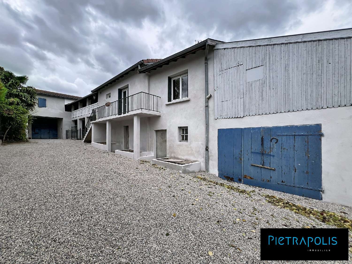 for sale apartment Genay Rhône 7