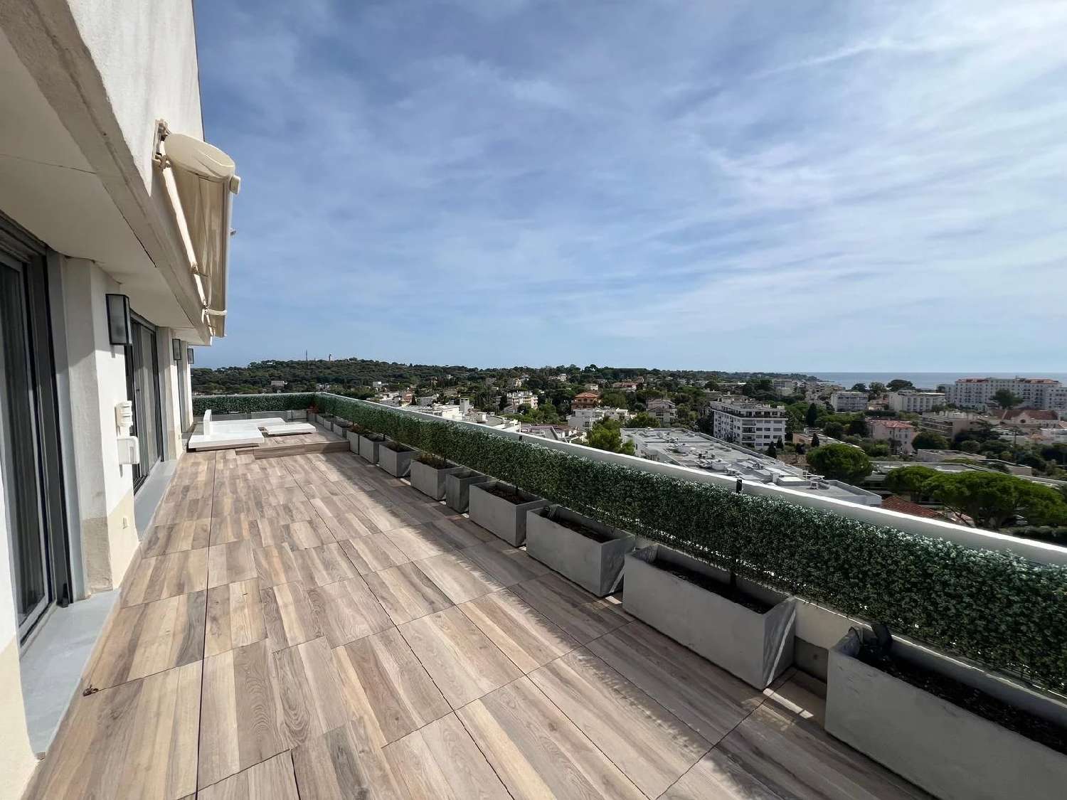  te koop appartement Juan-les-Pins Alpes-Maritimes 4