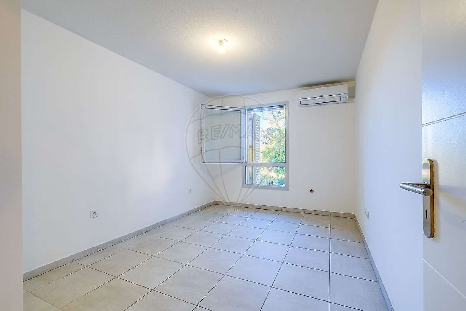  for sale apartment Marseille 11e Arrondissement Bouches-du-Rhône 3