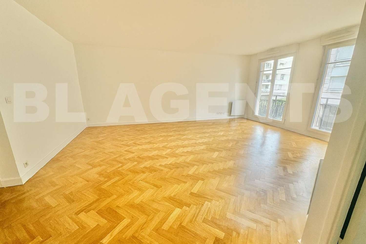  for sale apartment Montigny-le-Bretonneux Yvelines 1