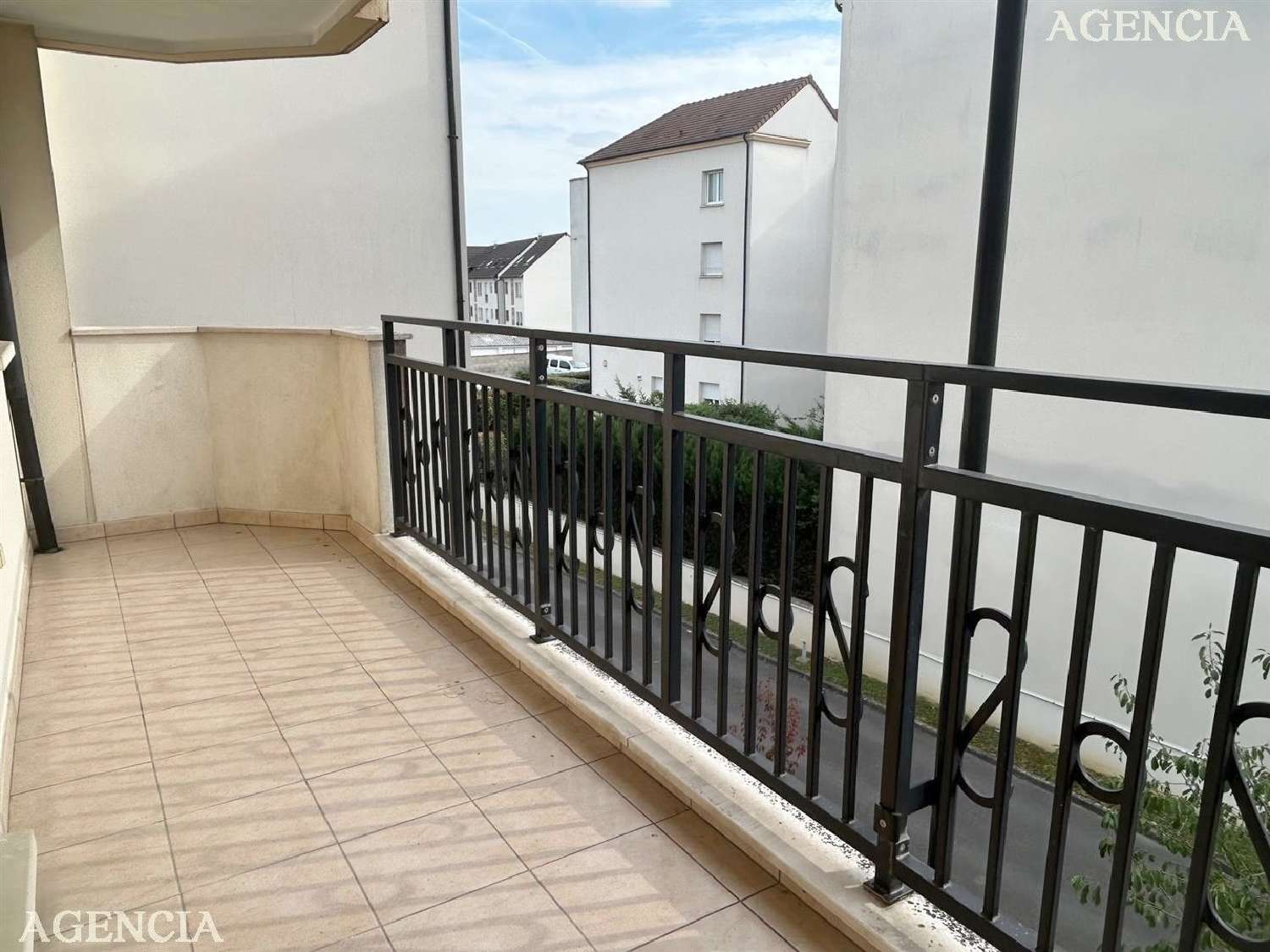  à vendre appartement Saint-Brice Seine-et-Marne 1