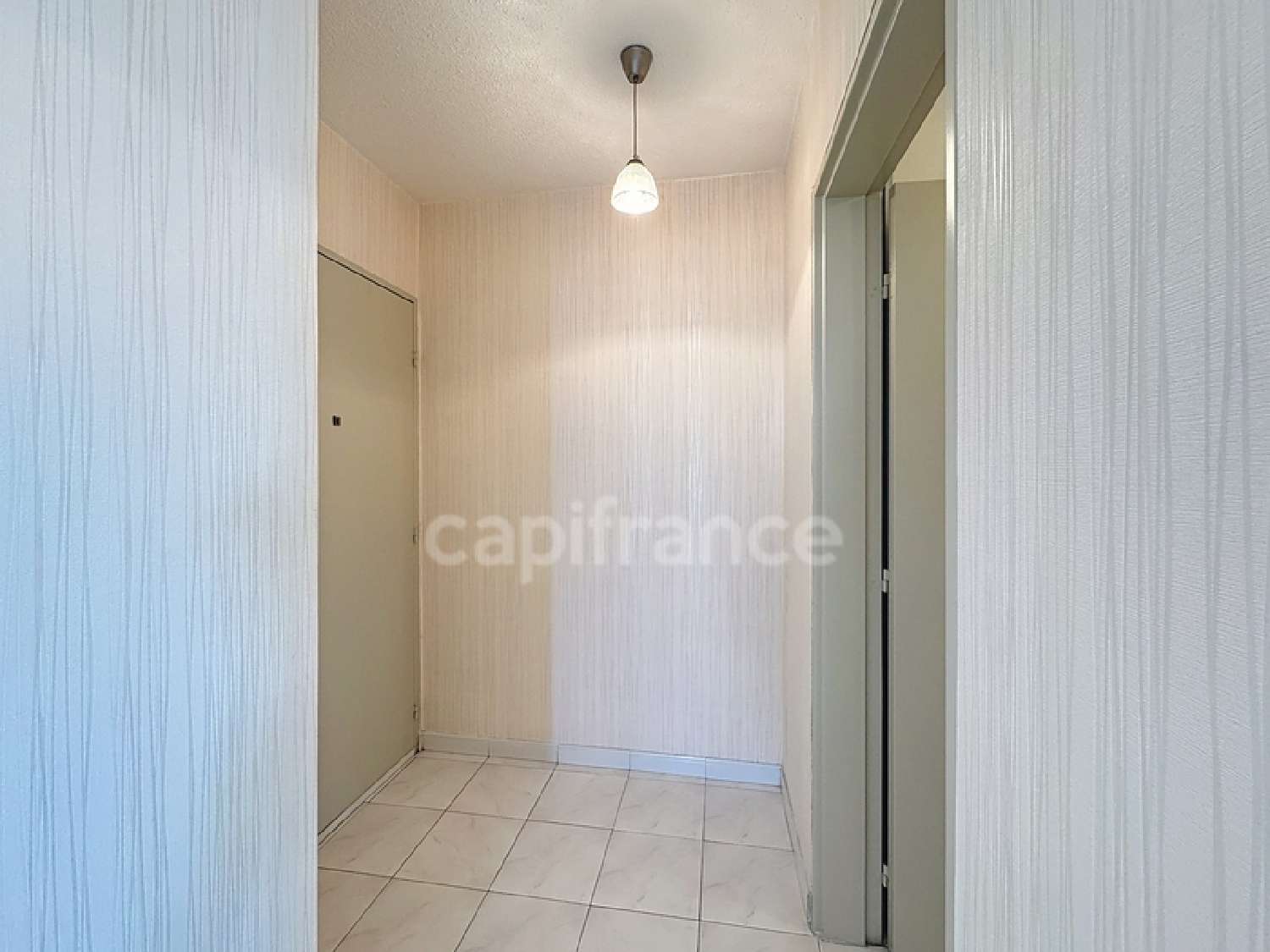 à vendre appartement Saint-Césaire Gard 8