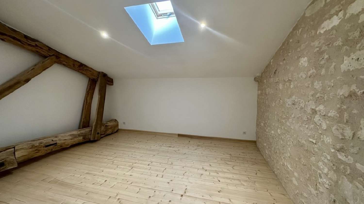 for sale apartment Saint-Hilaire Charente 4