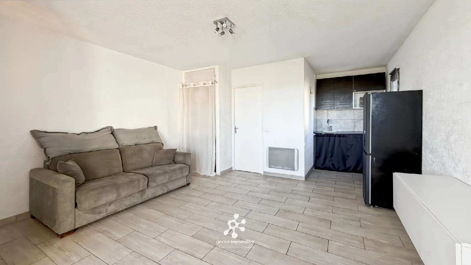 à vendre appartement Saint-Laurent-du-Var Alpes-Maritimes 1