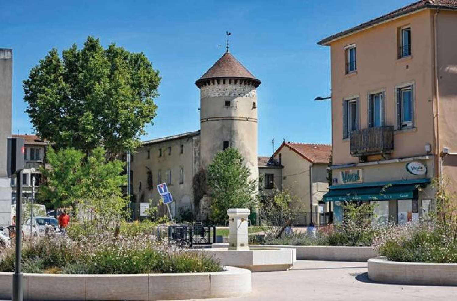  for sale apartment Vaulx-en-Velin Rhône 4