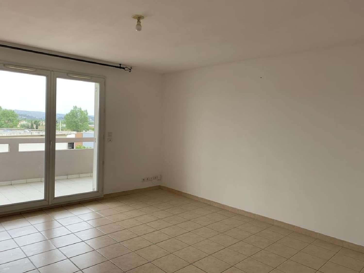  à vendre appartement Vitrolles Bouches-du-Rhône 1