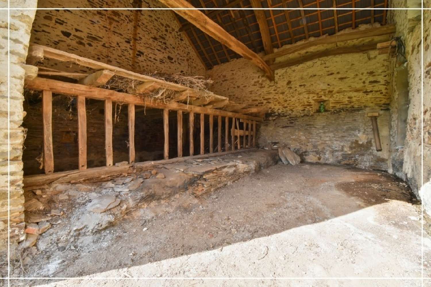 for sale barn Lignerolles Indre 6